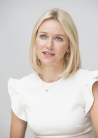 Naomi Watts Sweatshirt #2432650