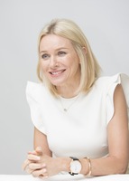 Naomi Watts Longsleeve T-shirt #2432655