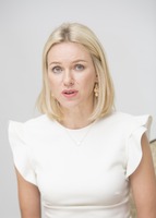 Naomi Watts Longsleeve T-shirt #2432657