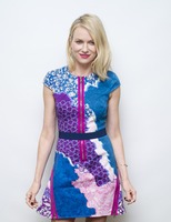 Naomi Watts Longsleeve T-shirt #2477388