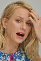 Naomi Watts t-shirt #2489428