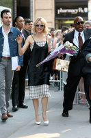 Naomi Watts Sweatshirt #2821795