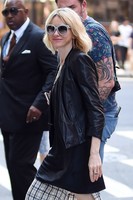 Naomi Watts hoodie #2821833