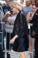 Naomi Watts hoodie #2821852