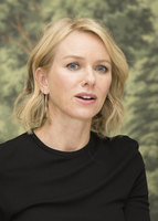 Naomi Watts Sweatshirt #2821905