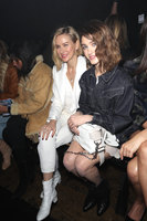 Naomi Watts Sweatshirt #3057708