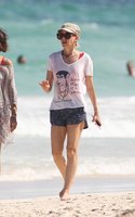 Naomi Watts t-shirt #3211132