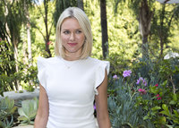 Naomi Watts Sweatshirt #3211205