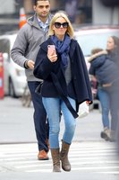 Naomi Watts Sweatshirt #3253387