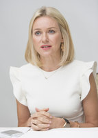 Naomi Watts t-shirt #3291895