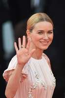 Naomi Watts t-shirt #3757755