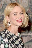 Naomi Watts Sweatshirt #3858317