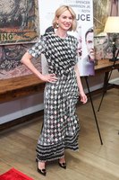 Naomi Watts t-shirt #3858498