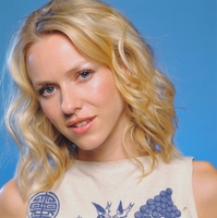 Naomi Watts t-shirt #3923556