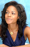 Naomie Harris Longsleeve T-shirt #2396547