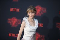 Natalia Dyer Sweatshirt #2865426