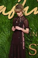 Natalia Dyer Sweatshirt #2946840