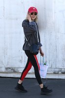 Natalia Dyer Sweatshirt #2946848