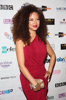 Natalie Gumede Longsleeve T-shirt #3043430