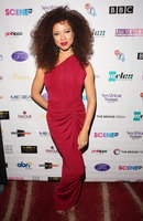 Natalie Gumede Longsleeve T-shirt #3043442
