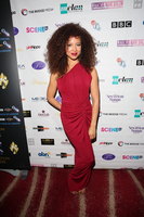 Natalie Gumede Longsleeve T-shirt #3083162