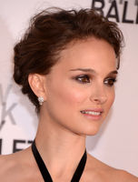 Natalie Portman Sweatshirt #1977033