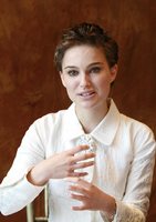 Natalie Portman longsleeve t-shirt #2081298