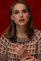 Natalie Portman longsleeve t-shirt #2257494