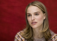 Natalie Portman longsleeve t-shirt #2292579