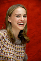 Natalie Portman Sweatshirt #2339054