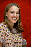 Natalie Portman longsleeve t-shirt #2339068