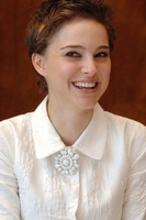 Natalie Portman Sweatshirt #2404385