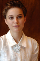 Natalie Portman Sweatshirt #2404408