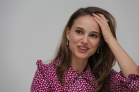 Natalie Portman longsleeve t-shirt #2439433