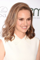 Natalie Portman Sweatshirt #2757504