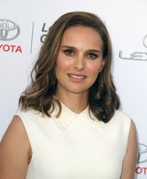 Natalie Portman longsleeve t-shirt #2757629