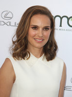 Natalie Portman Sweatshirt #2796756