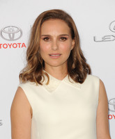 Natalie Portman Sweatshirt #2796920