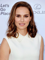 Natalie Portman Sweatshirt #2797012