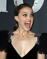 Natalie Portman Sweatshirt #3148371