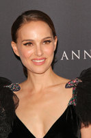 Natalie Portman Sweatshirt #3148416