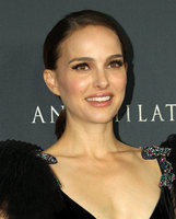 Natalie Portman Sweatshirt #3148490