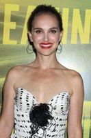 Natalie Portman longsleeve t-shirt #3322458