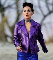 Natalie Portman Sweatshirt #3322563