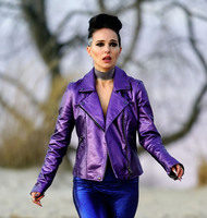 Natalie Portman longsleeve t-shirt #3322583