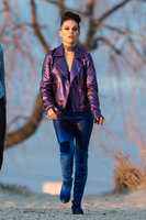 Natalie Portman longsleeve t-shirt #3363166