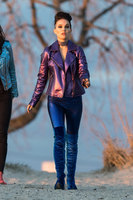 Natalie Portman longsleeve t-shirt #3363237