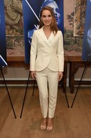 Natalie Portman Sweatshirt #3746537