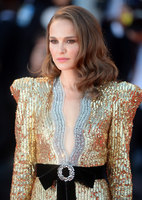 Natalie Portman longsleeve t-shirt #3769246