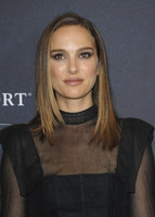 Natalie Portman longsleeve t-shirt #3769316